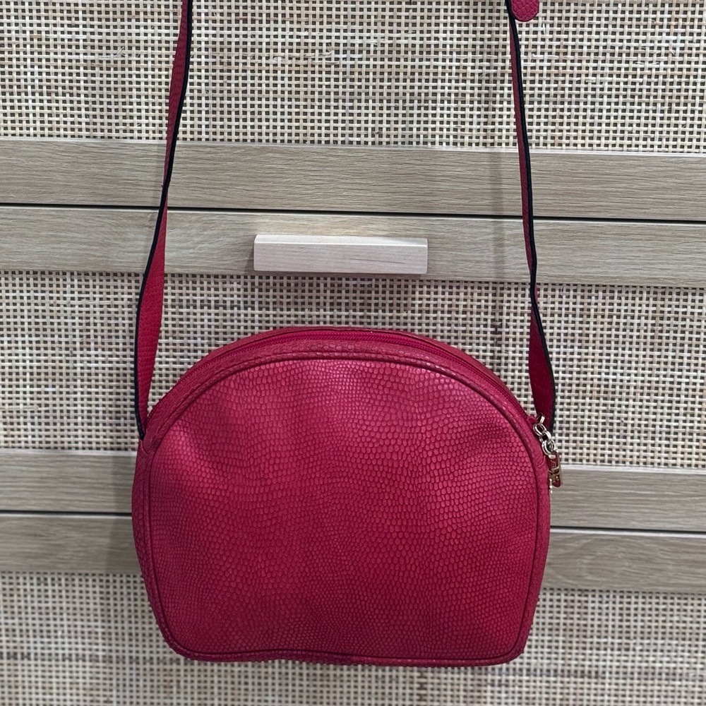 Vintage Ferragamo 90s Shoulder Bag in rich red color